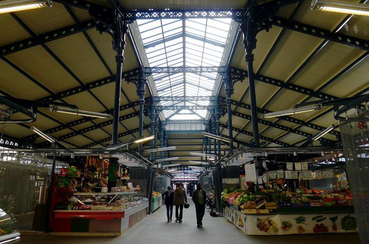 Paris Le Marche des enfants rouges