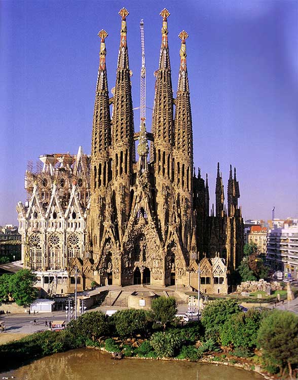 Sagrada Familia Antioni Gaudi
